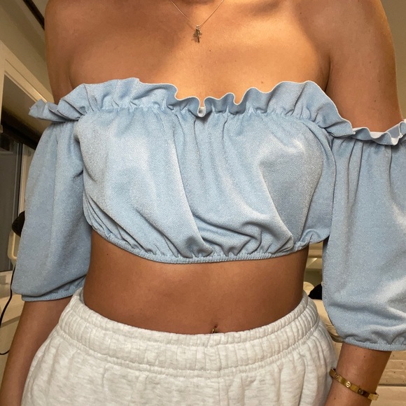 *SOLD* PRETTYLITTLETHING - Tie-back Off-the-shoulder Top - Sky Blue (US 4) - Picture 4 of 11